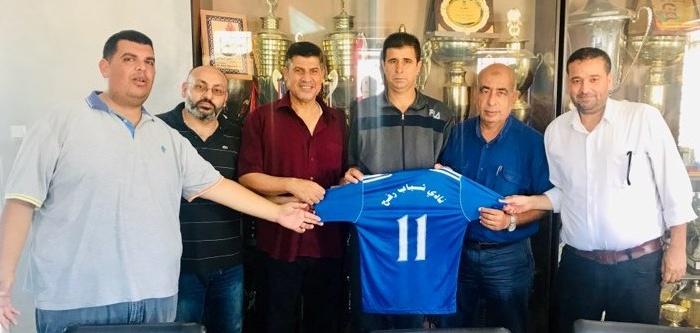 شباب رفح يعتمد جهازه الفني