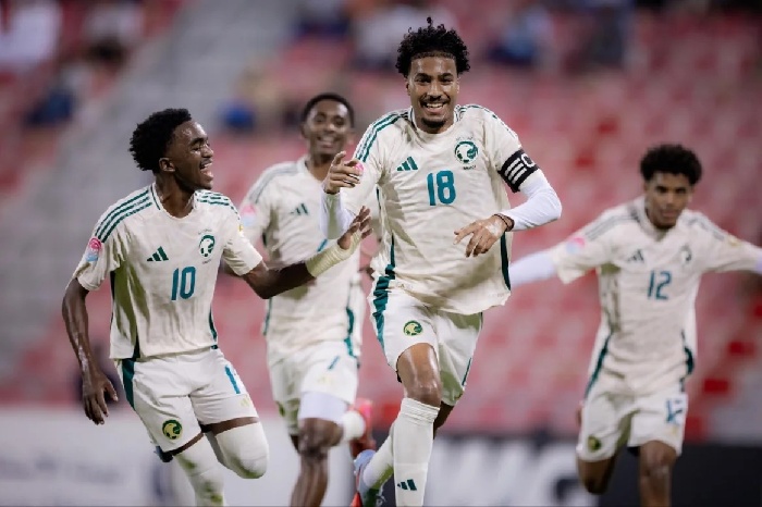 قصة بطل الأخضر الصغير بطلا لكأس الخليج