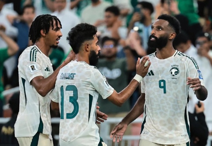 فوز السعودية وتعادل قطر وعمان في تصفيات المونديال