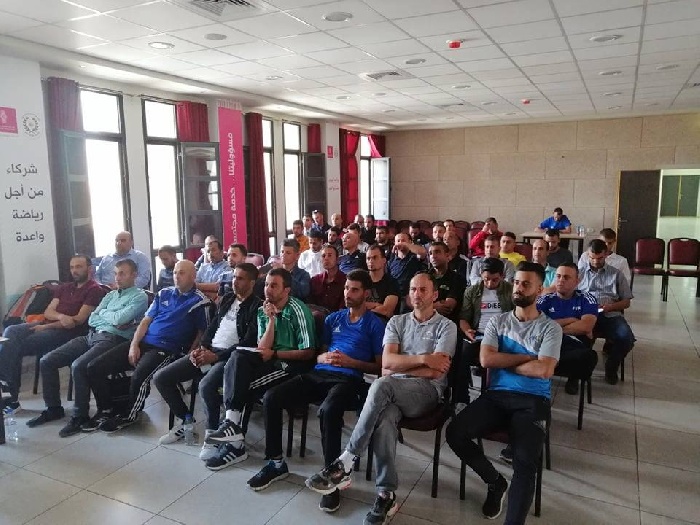 اتحاد كرة القدم ينظم ورشة عمل للحكام