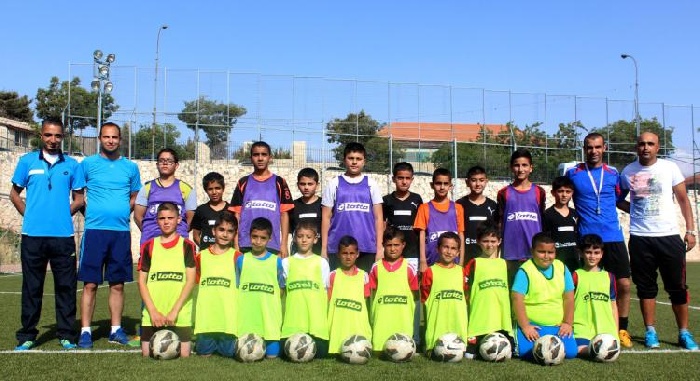  أبو صالح وكاتلون  يقودان تدريبات اكاديمية الحياة هلال القدس