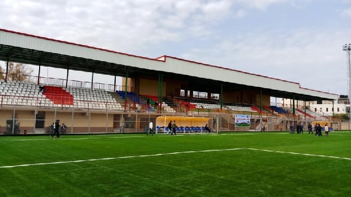 جماهير بالمجان في ملعب رفح البلدي