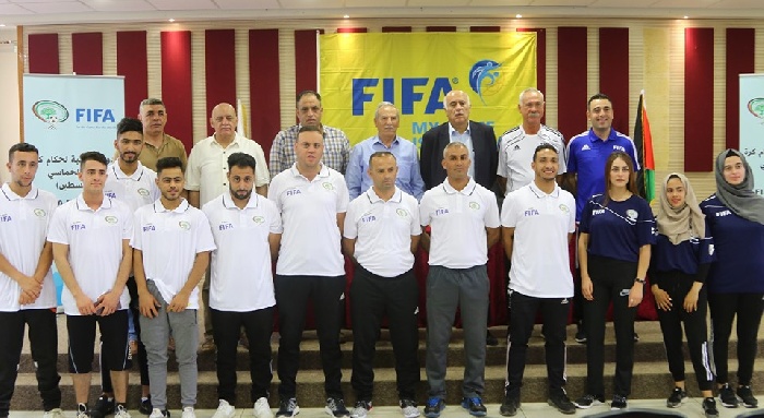 الرجوب يفتتح الدورة الدولية لحكام كرة القدم الخماسي