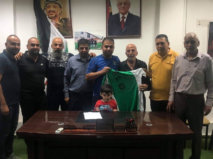 عسكر يكشف عن مدربه الجديد ويدعم صفوفه