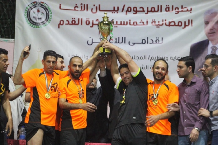 قدامى اتحاد خان يونس يتوجون بكأس بطولة بيان الأغا الرمضانية