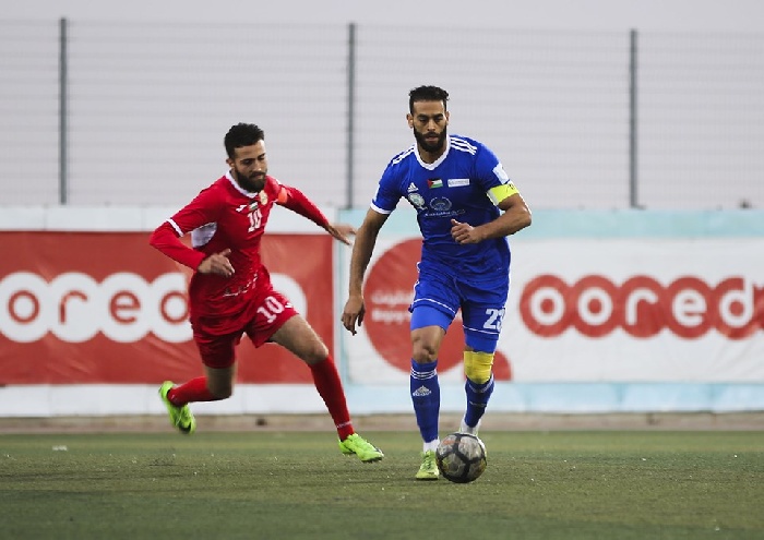 المحترفين  الأهلي يحصد انتصاره الأول والبيرة يهزم الهلال