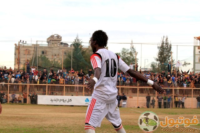 صور  شاهد هدف  العبيد  في مرمى  الزعيم 