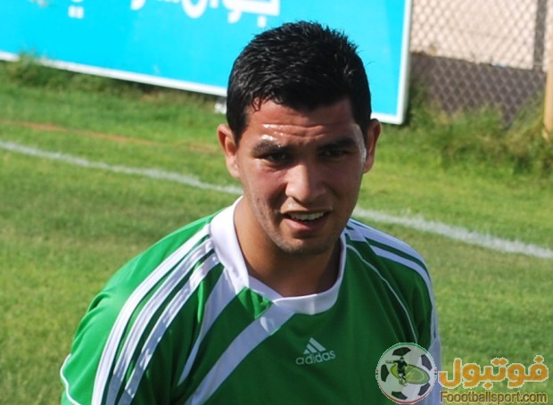 البحرية يضم المهاجم الطهراوي