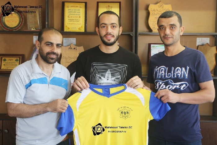 خدمات دير البلح ينجح في استعادة اثنين من لاعبيه