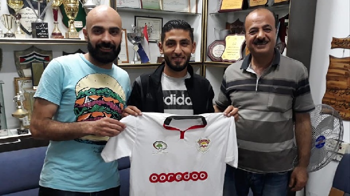 الرياضي والنصيرات يضمان السكافي وغريب