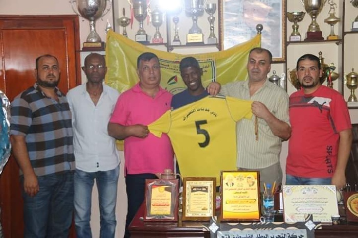 خدمات النصيرات يواصل صفقاته