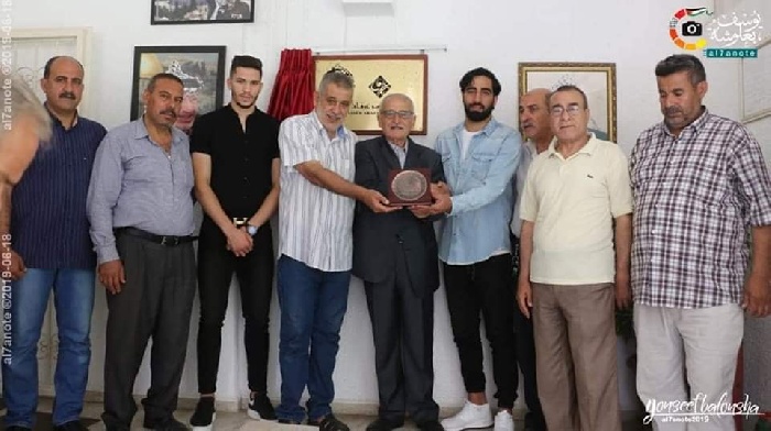 مؤسسة الشهيد ياسر عرفات تكرم وادي وصالح