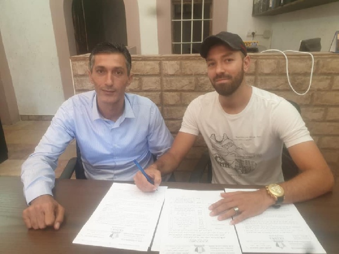 شادي شعبان يعزز صفوف أبنا جبل المكبر