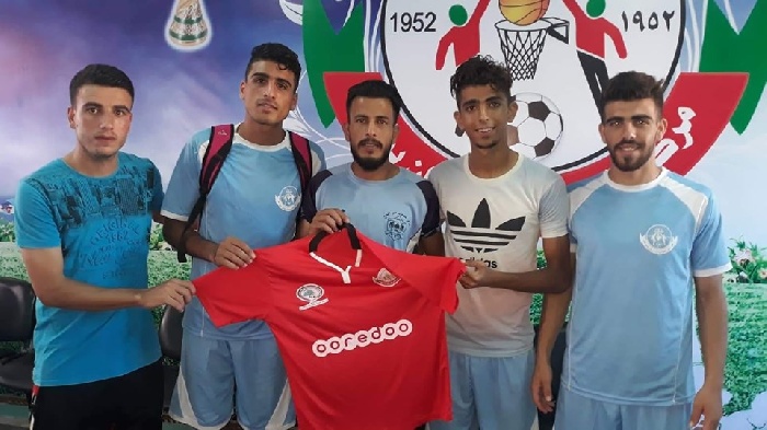 خدمات خان يونس يضم 8 لاعبين