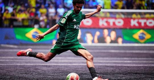 أديداس ودوري الملوك يمددان شراكتهما العالمية