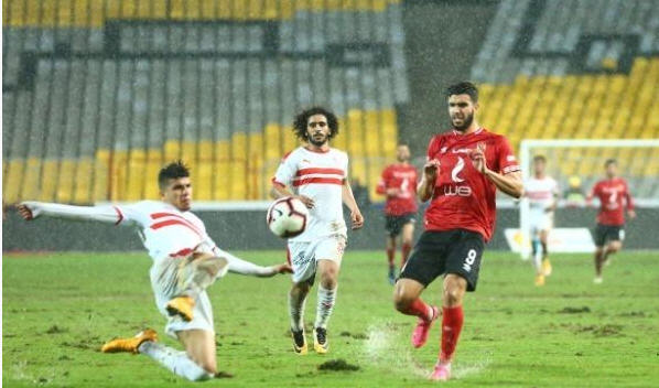 فيديو  الزمالك والأهلي يتعادلان في قمة الأمطار