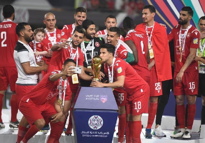 فيديو  النجم الساحلي يصعق الهلال ويتوج بكأس زايد